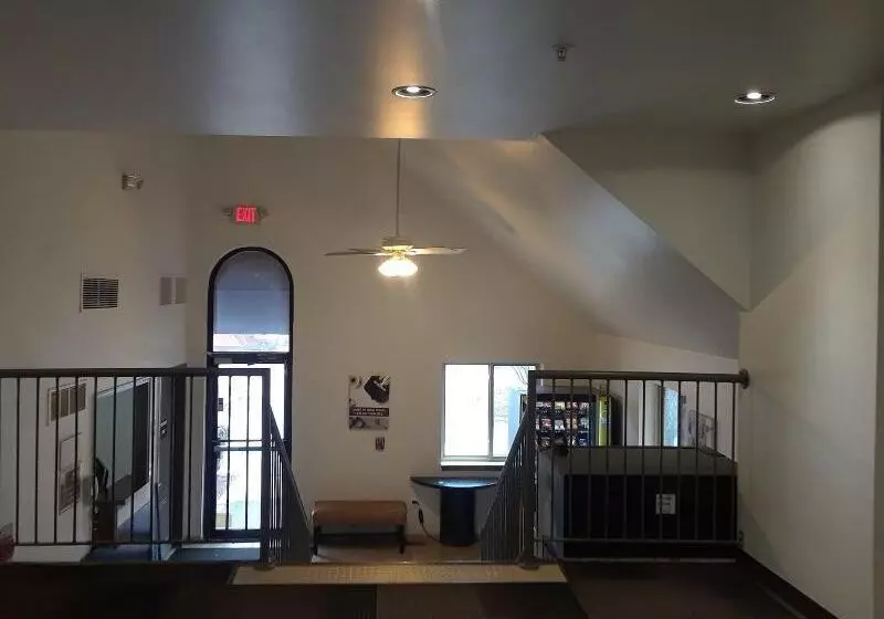 هتل Welcome Suites Hazelwood Extended Stay