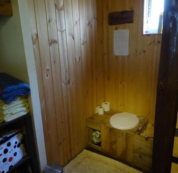 住宿加早餐  Ekilibre Surf Eco Hostal