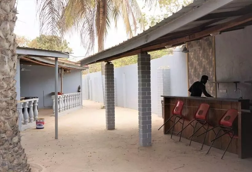 Hotelli Kunta Lodges Bijilo