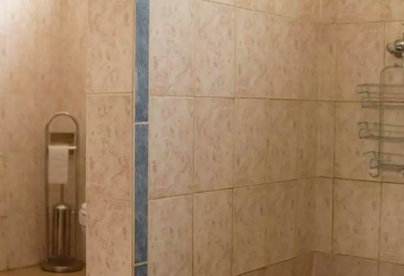 Hotelli Kunta Lodges Bijilo