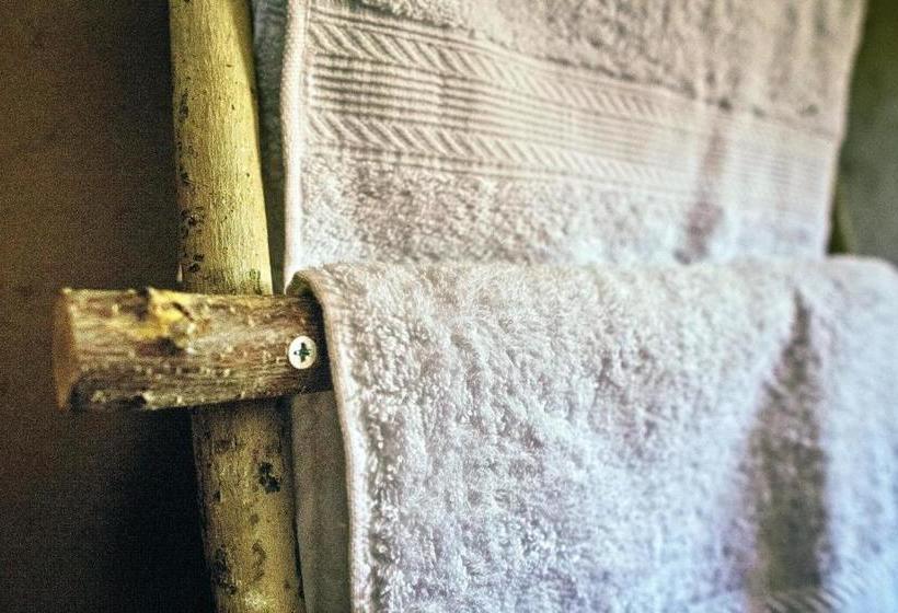 پانسیون Valle Utopía Hostel