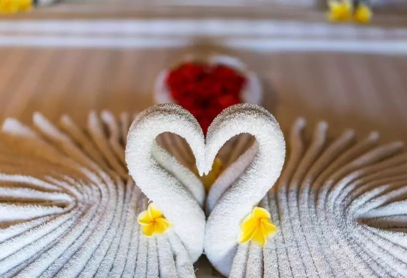 ベッドアンドブレックファースト Royal Cottage Nusa Lembongan