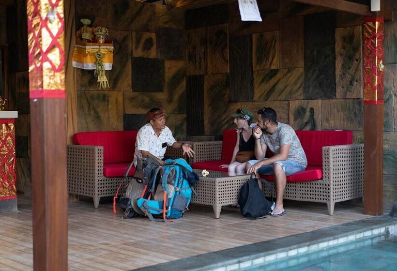 ベッドアンドブレックファースト Royal Cottage Nusa Lembongan