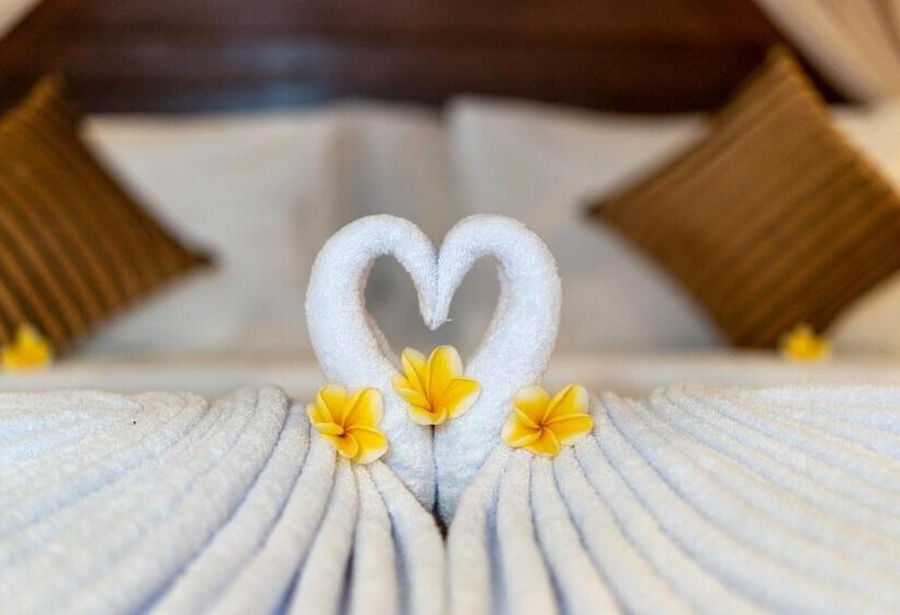 ベッドアンドブレックファースト Royal Cottage Nusa Lembongan