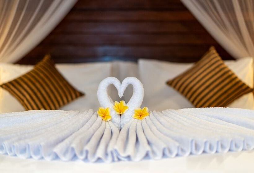 ベッドアンドブレックファースト Royal Cottage Nusa Lembongan