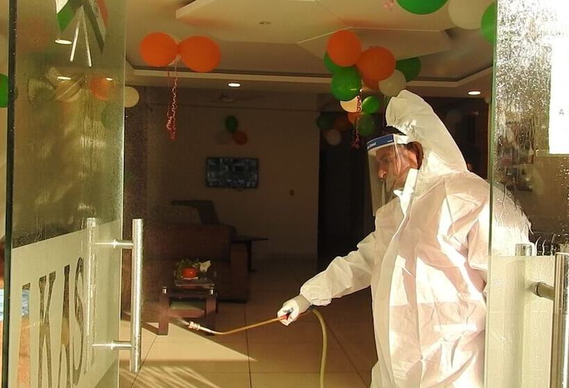 هتل Aakash Residency