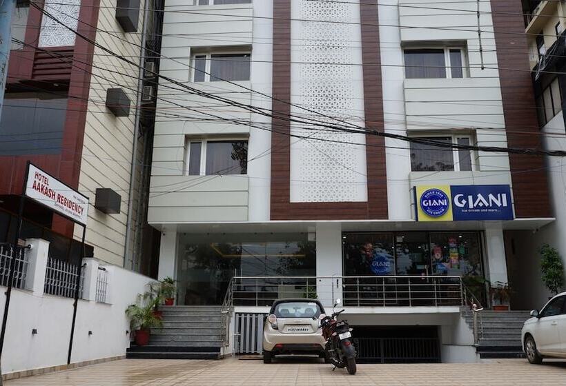 هتل Aakash Residency