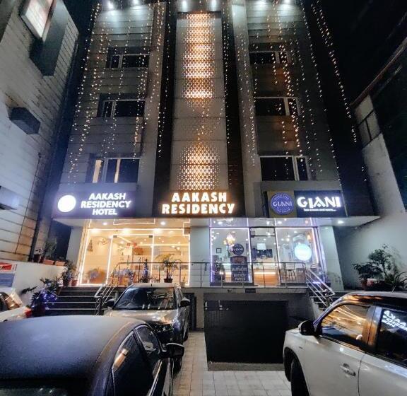 هتل Aakash Residency