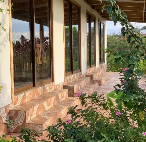 Hotelli Teanehi Bed & Breakfast