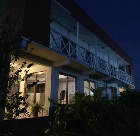 Hotelli Teanehi Bed & Breakfast