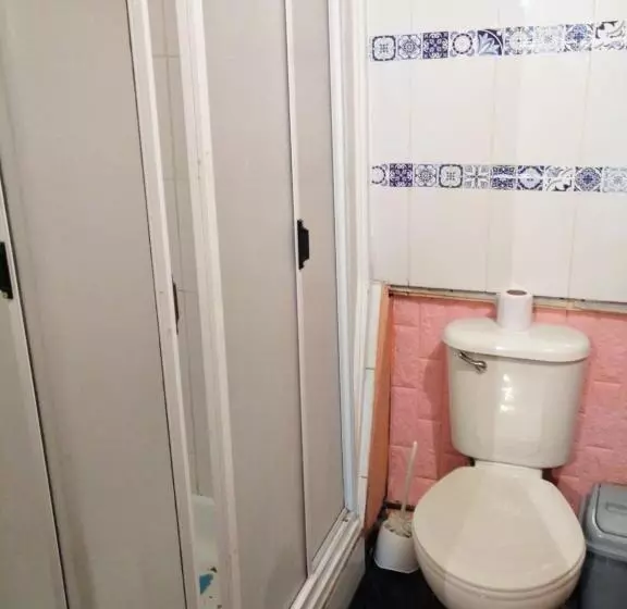 Mi Hostal Tu Casa Hostal Familiar Solo Empresas, Turistas Y Viajeros Espacio Para Bicicletas Y Motos