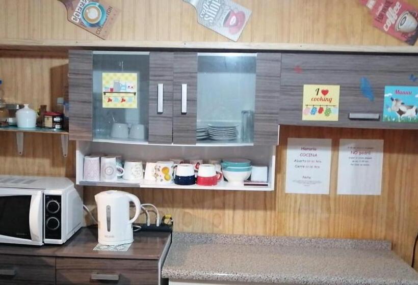 Mi Hostal Tu Casa Hostal Familiar Solo Empresas, Turistas Y Viajeros Espacio Para Bicicletas Y Motos