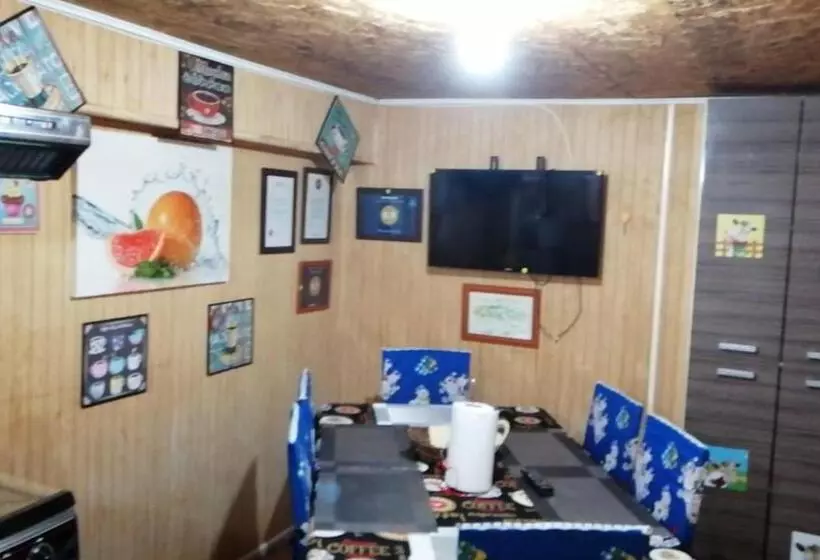 Mi Hostal Tu Casa Hostal Familiar Solo Empresas, Turistas Y Viajeros Espacio Para Bicicletas Y Motos