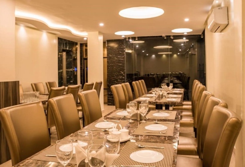 Hotelli Grand Paradise