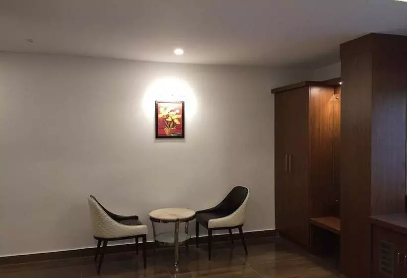 Hotelli Grand Paradise