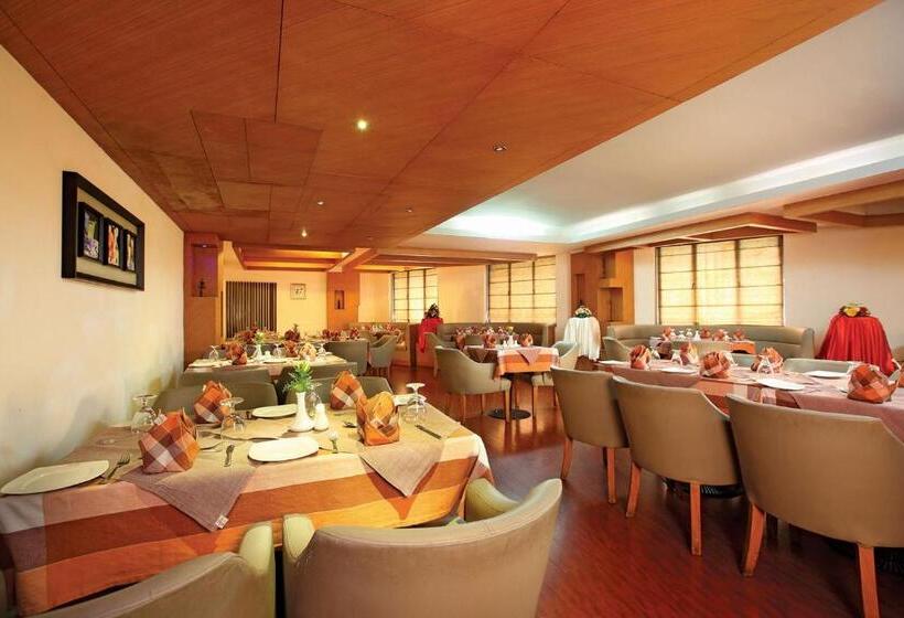 فندق Park Residency, Kakkanad