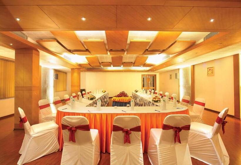 فندق Park Residency, Kakkanad