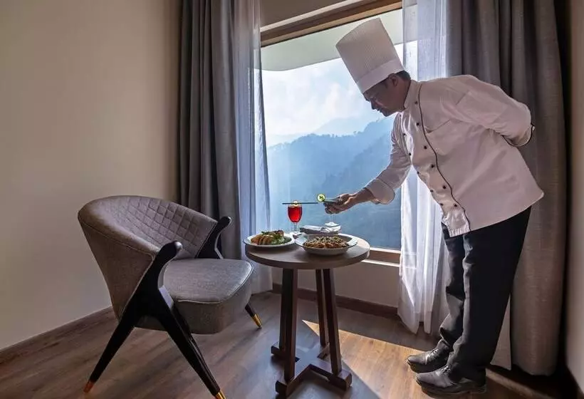 ホテル Sterling Nainital