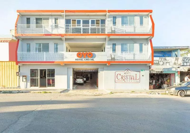 Hotelli Oyo  Cristal