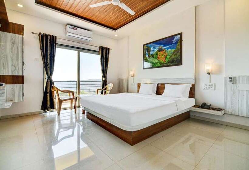 Hotell Aditya Hill View Inn