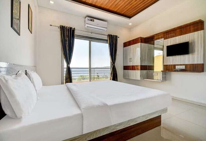 Hotell Aditya Hill View Inn