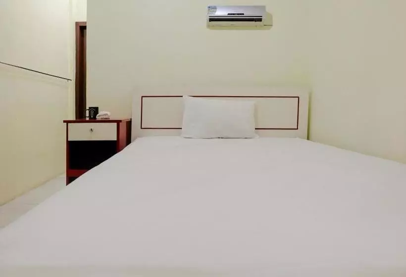 Hotelli Zulfina Homestay Syariah Mitra Reddoorz