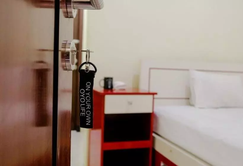 Hotelli Zulfina Homestay Syariah Mitra Reddoorz