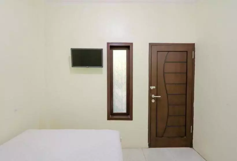 Hotelli Zulfina Homestay Syariah Mitra Reddoorz