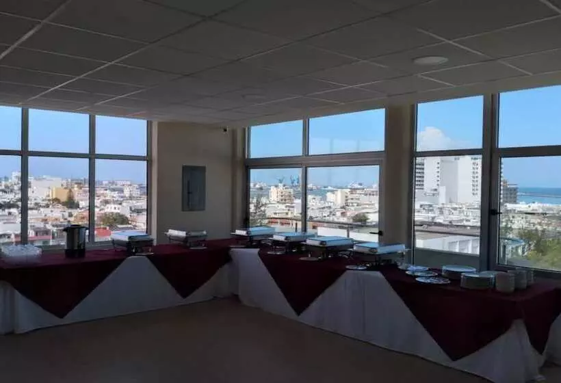 هتل Harbour Inn   Veracruz