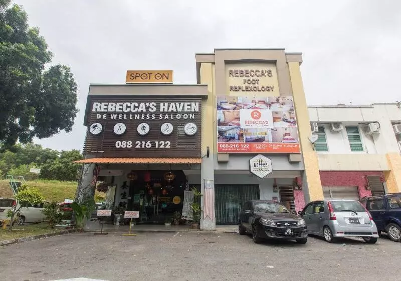 هتل Spot On 89858 Rebecca S Homes