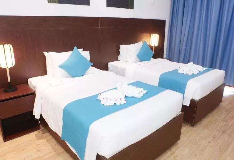 Sealong Bay Zhongqi Conifer Hotel 海龙湾中启康年酒店