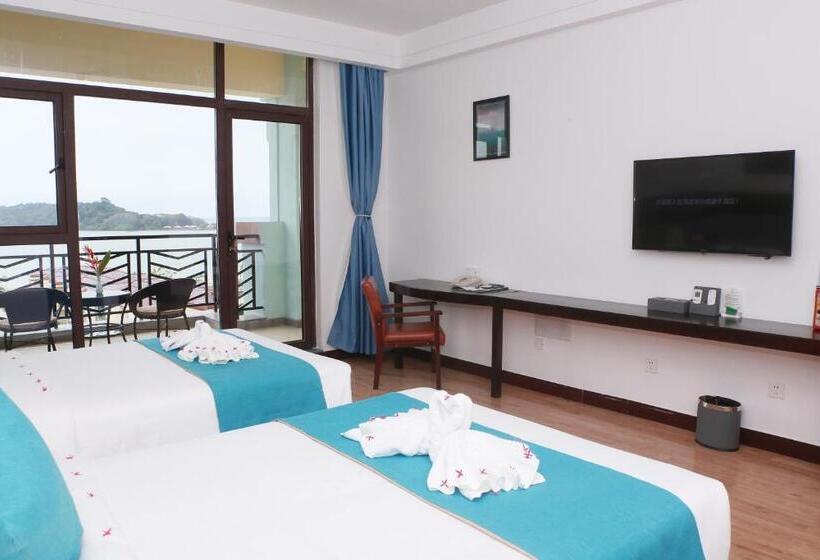 Sealong Bay Zhongqi Conifer Hotel 海龙湾中启康年酒店