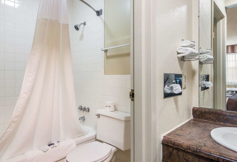 ホテル Americas Best Value Inn Alliance