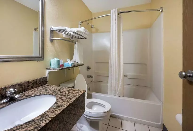 酒店 Econo Lodge Spotsylvania Town Center