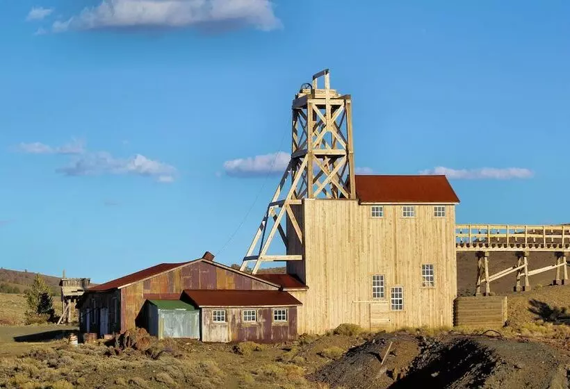 هتل Sundowner Station