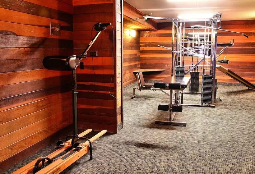 هتل Sundowner Station