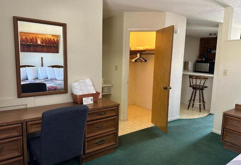 فندق Sunset Inn And Suites