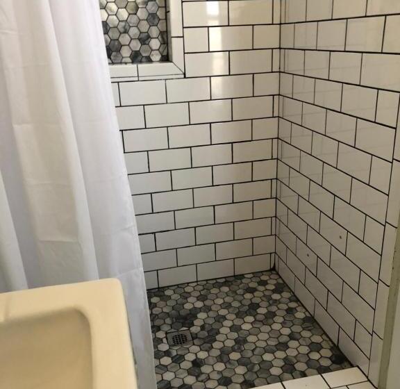 فندق Sunset Inn And Suites