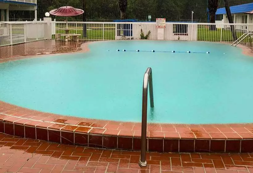 Motel 6daytona Beach, Fl  Speedway