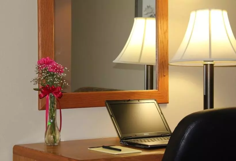 汽车旅馆  Homestead Inn And Suites