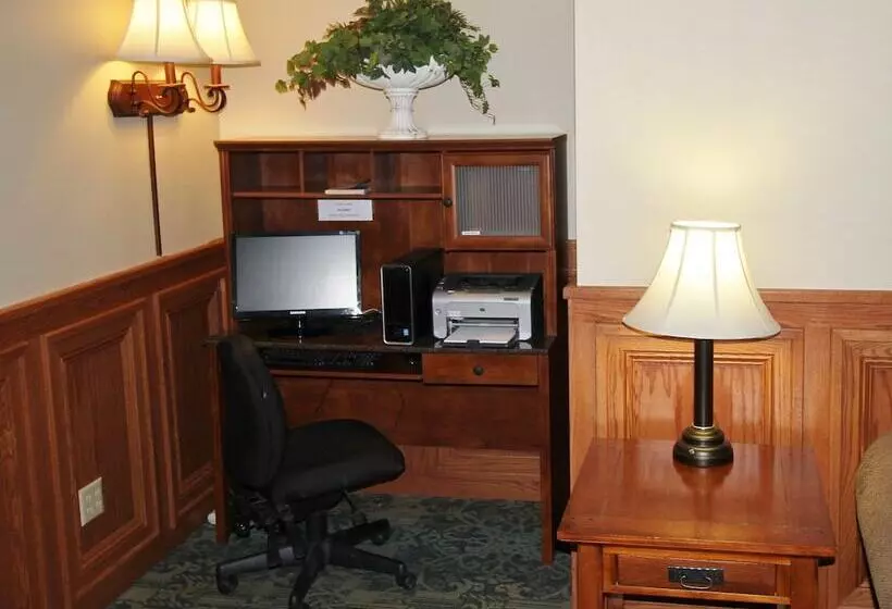 汽车旅馆  Homestead Inn And Suites