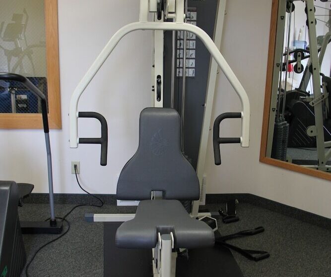 モーテル Homestead Inn And Suites