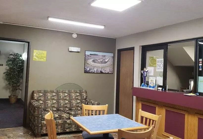 Мотель Raceway Inn