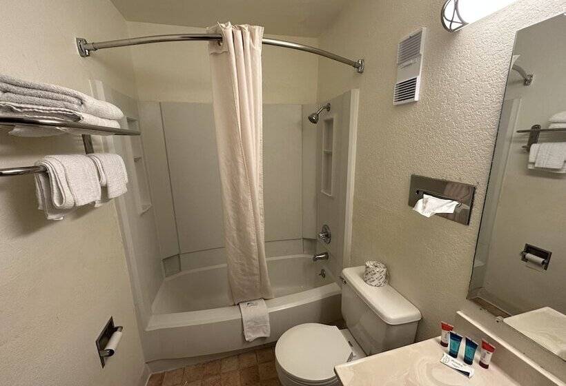 مُتل Simple Rewards Inn