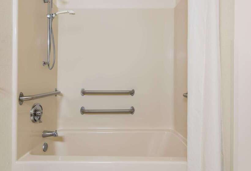 فندق على الطريق Super 8 By Wyndham Burnham/lewistown