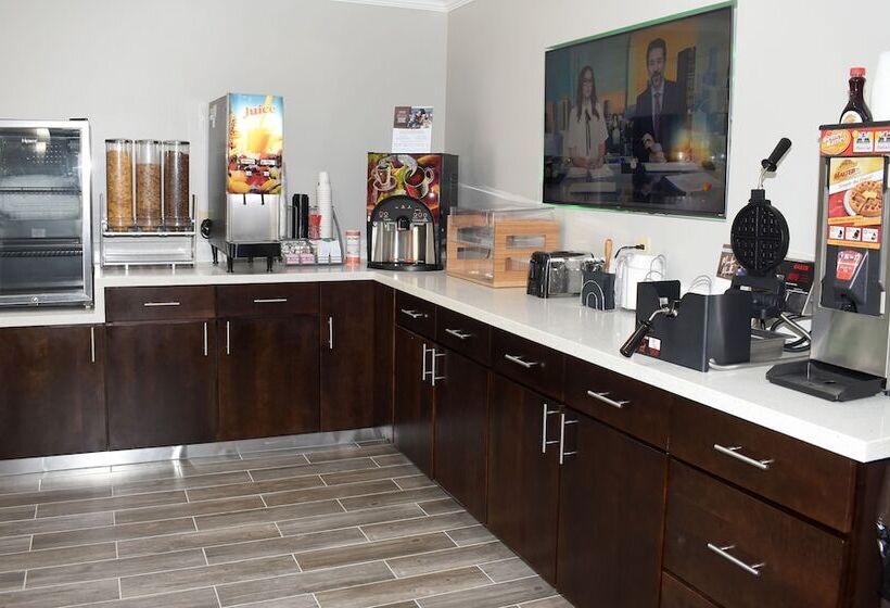 فندق على الطريق Super 8 By Wyndham Burnham/lewistown