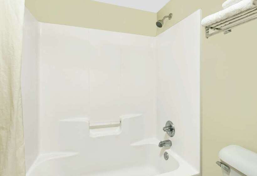 Motel Super 8 By Wyndham Byron/south Macon