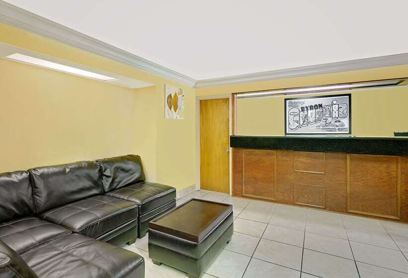 Motel Super 8 By Wyndham Byron/south Macon