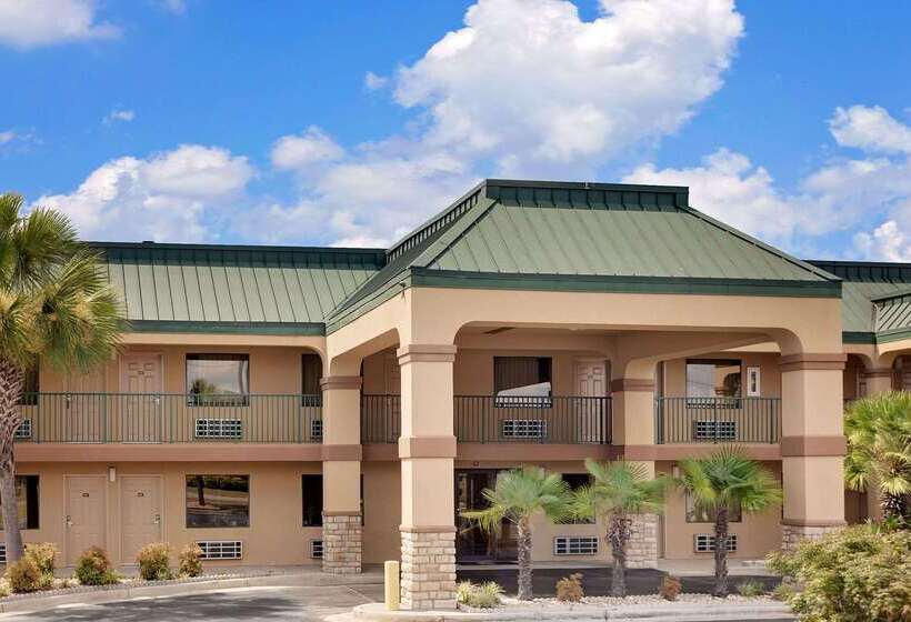 Motel Super 8 By Wyndham Byron/south Macon