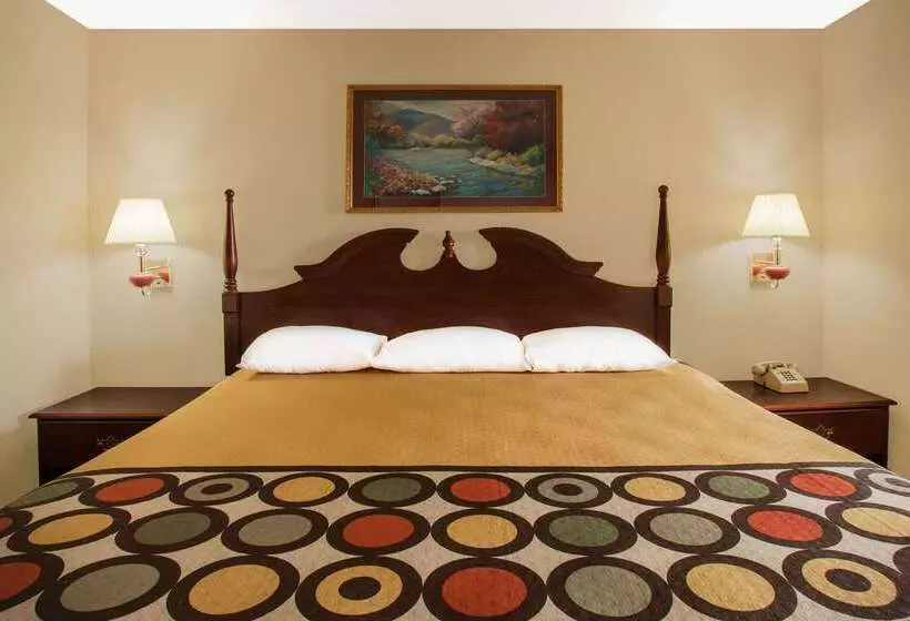 모텔 Super 8 By Wyndham Cabot